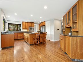 15102 93rd Place NE, Bothell WA 98011