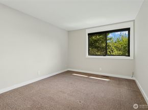 15102 93rd Place NE, Bothell WA 98011