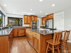 15102 93rd Place NE, Bothell WA 98011