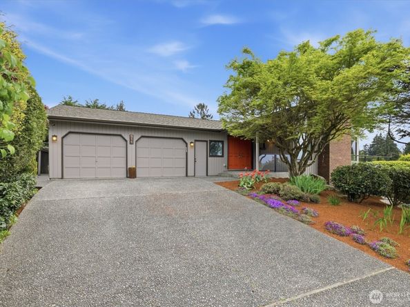 911 S 294th Place, Federal Way WA 98003
