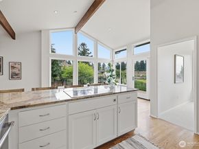 911 S 294th Place, Federal Way WA 98003
