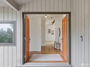 911 S 294th Place, Federal Way WA 98003