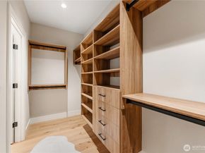 12811 SE 44th Place, Bellevue WA 98006