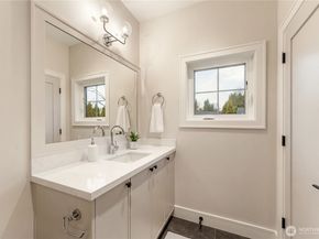 12811 SE 44th Place, Bellevue WA 98006