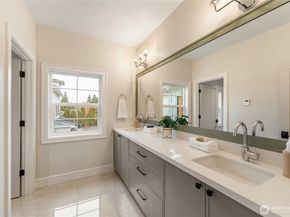 12811 SE 44th Place, Bellevue WA 98006