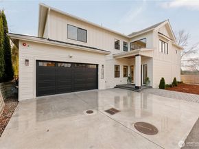 12811 SE 44th Place, Bellevue WA 98006