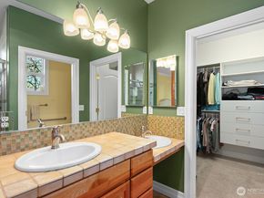 24174 NE 122nd Street, Redmond WA 98053