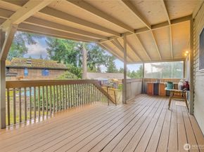 517 SW 324th St, Federal Way WA 98023