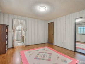 517 SW 324th St, Federal Way WA 98023