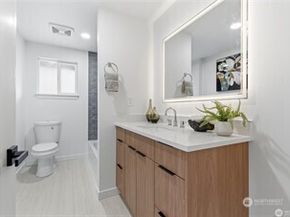 30041 14th Avenue S, Federal Way WA 98003