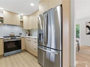 30041 14th Avenue S, Federal Way WA 98003