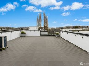 1142 NW 59th Street B, Seattle WA 98107