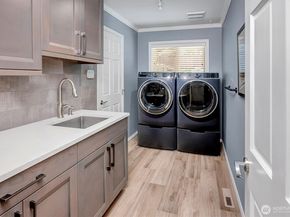 10523 NE 118th Lane, Kirkland WA 98034