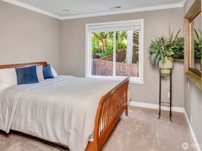 10523 NE 118th Lane, Kirkland WA 98034