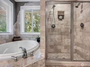 10523 NE 118th Lane, Kirkland WA 98034