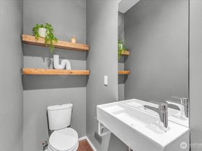 3001 60th Avenue SW, Seattle WA 98116