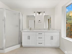 422 E Titus, Kent WA 98030