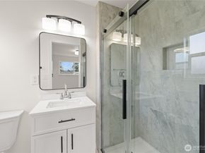 9812 S 212th St, Kent WA 98031