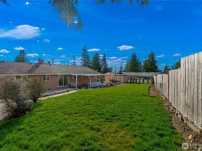 9812 S 212th St, Kent WA 98031