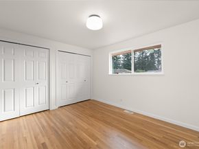 9812 S 212th St, Kent WA 98031