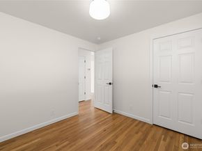 9812 S 212th St, Kent WA 98031