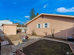 9812 S 212th St, Kent WA 98031