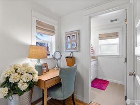 6721 22nd Avenue NW, Seattle WA 98117