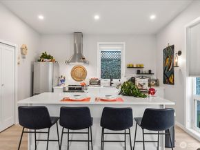 6721 22nd Avenue NW, Seattle WA 98117