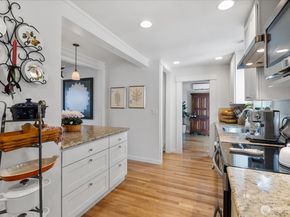 6721 22nd Avenue NW, Seattle WA 98117