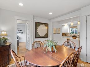 6721 22nd Avenue NW, Seattle WA 98117