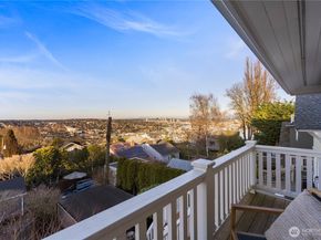 426 Smith Street, Seattle WA 98109