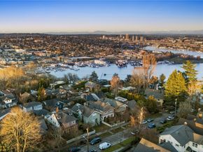 426 Smith Street, Seattle WA 98109