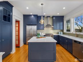 426 Smith Street, Seattle WA 98109