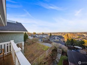 426 Smith Street, Seattle WA 98109