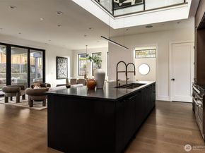 5808 Lakeview Drive, Kirkland WA 98033