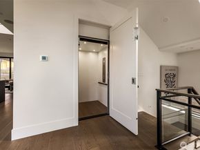 5808 Lakeview Drive, Kirkland WA 98033