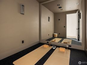 5808 Lakeview Drive, Kirkland WA 98033