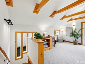 8752 Dayton Avenue N B, Seattle WA 98103