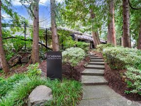 1354 Bellevue Way NE 4, Bellevue WA 98004