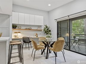 1354 Bellevue Way NE 4, Bellevue WA 98004