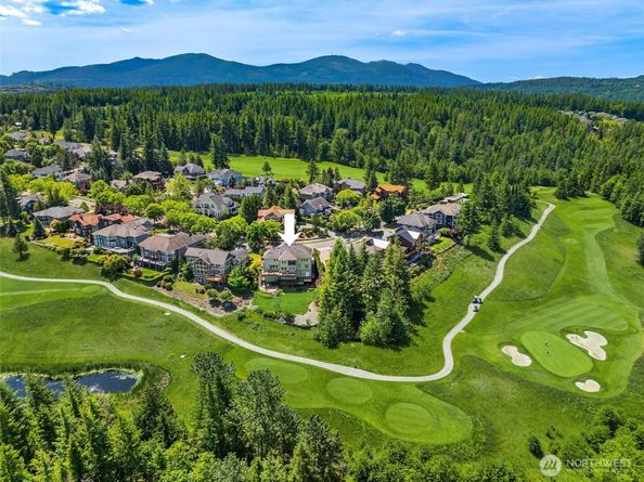 6230 Fairway Place SE, Snoqualmie WA 98065