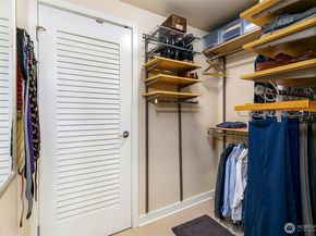 909 5th Avenue 2301, Seattle WA 98164