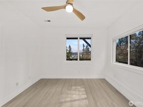 17003 SE 14th Lane, Bellevue WA 98008