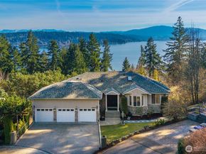 17003 SE 14th Lane, Bellevue WA 98008