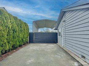 9521 Sharon Drive, Everett WA 98204
