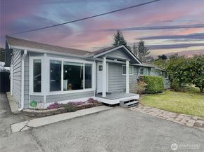 9521 Sharon Drive, Everett WA 98204