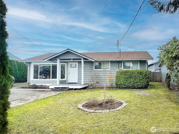 9521 Sharon Drive, Everett WA 98204