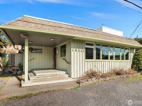 2416 NW 198th Street, Shoreline WA 98177