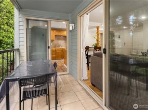 4727 W Lake Sammamish Parkway SE B201, Issaquah WA 98027