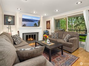 4727 W Lake Sammamish Parkway SE B201, Issaquah WA 98027